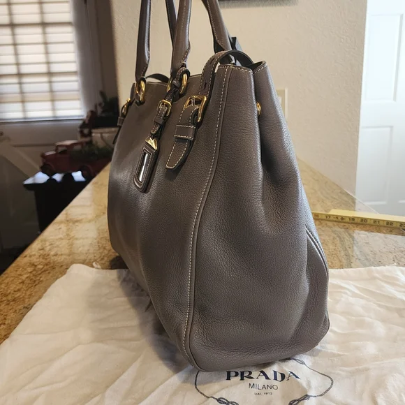 Prada Gray Leather Women's Bag - Picture 3 of 16